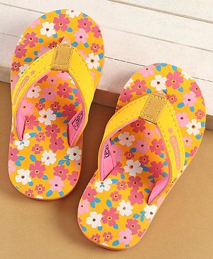Cute Walk by Babyhug Slip On Flip Flops Floral Print - Yellow & Pink