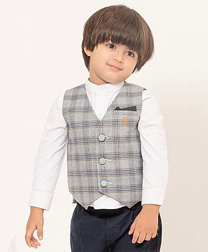 One Friday Full Sleeves Solid Shirt With Checked Waistcoat - Grey