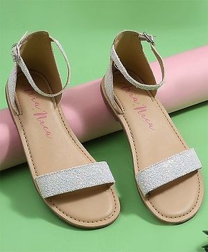 Aria+Nica Spark Glitter Detailed Sandal - White