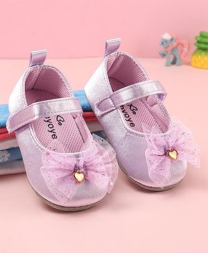 Babyoye Velcro Closure Booties with Bow Applique - Lavender