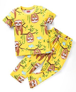 Babyhug Cotton Knit Half Sleeves Night Suit With Sloths Print - Yellow