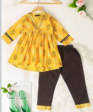 Bella Moda Three Fourth Sleeves Gota Lace Embellished Floral Printed Kurta Pant Set - Yellow