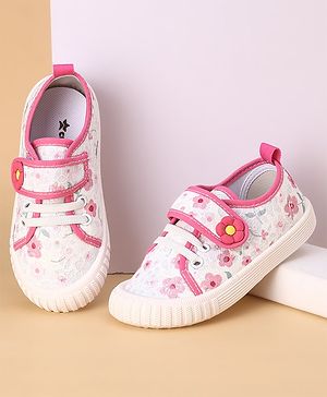 Cute Walk by Babyhug Casual Shoes with Velcro Closure & Floral Print & Applique - Fuchsia