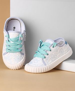 Cute Walk by Babyhug Lace Ups Casual Shoes Floral Print - Blue