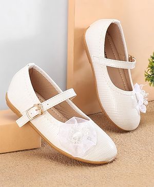 Cute Walk By Babyhug Ballerinas With Buckle Closure & Floral Applique - White