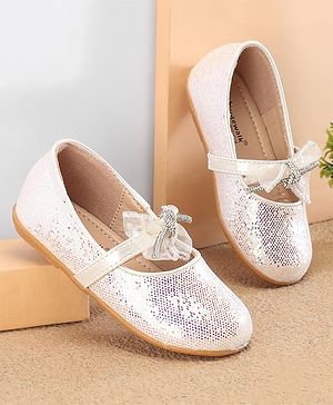 Cute Walk By Babyhug Slip Ons Ballerinas With Bow Applique - White