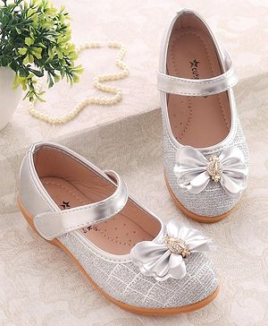 Cute Walk by Babyhug Ballerinas With Velcro Closure & Bow Applique - Silver