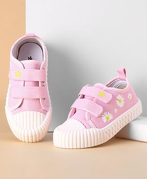 Cute Walk by Babyhug Casual Shoes with Velcro Closure Floral Print - Pink