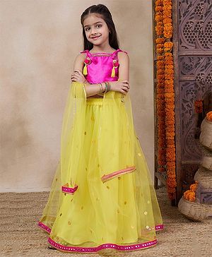 Pspeaches Brocade Sleeveless Foil Printed & Lace Embellished  Lehenga Choli With Dupatta - Yellow