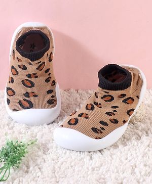 Cute Walk by Babyhug Slip On Socks Shoes with Cheetah Theme Print -  Brown