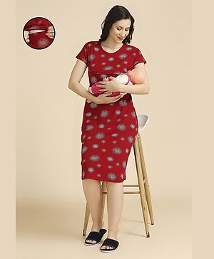 MomToBe Half Sleeves Stars Printed Maternity Nighty With Concealed Zipper Nursing Access - Maroon