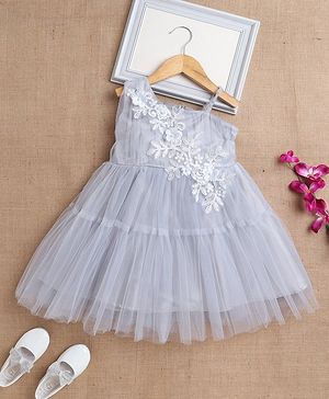 The Magic Wand Sleeveless Net Flower Embroidered Patch Dress - Grey