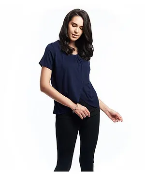 Nuthatch Pleated Maternity Top With Side Snap Access - Blue & Black