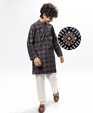 Pine Kids Cotton Woven Full Sleeves  Kurta Pyjama Set Bandhani Print - Black
