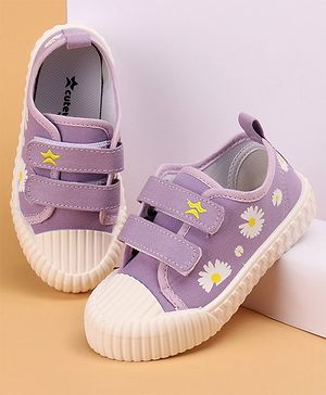 Cute Walk by Babyhug Causal Shoes with Velcro Closure & Floral Print - Purple