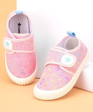 Cute Walk by Babyhug Casual Shoes with Velcro Trophy Print - Pink