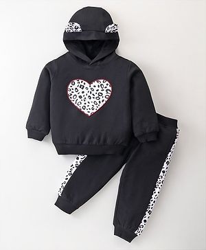 Kookie Kids Terry Knit Full Sleeves Hooded Winter Wear Suit With Hearts Print - Black