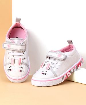 Cute Walk by Babyhug Shoes Kitty Print with Velcro Closure - Silver