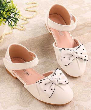 Cute Walk by Babyhug Ballerina with Velcro Closure & Bow Applique - White