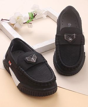 Cute Walk by Babyhug Slip On Loafers - Black