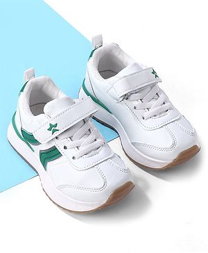 Cute Walk by Babyhug Velcro Closure Sneakers - White & Green