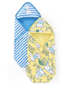 Babyoye Disney Hooded Towel & Wrappers Winnie The Pooh Print L 76 x B 76 cm - Blue and Yellow