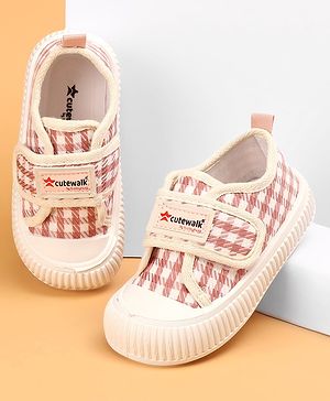 Cute Walk By Babyhug Checkered Slip On Casual Shoes With Velcro Closure - Pink