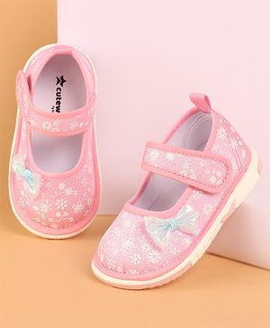 Cute Walk by Babyhug Casual Shoes With Velcro Closure & Bow Applique - Pink (Flower Colour May Vary)