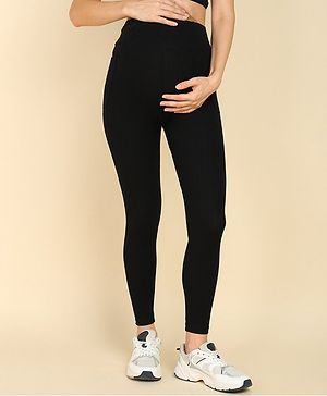 Zelena Solid Ultrastretch  Maternity Leggings With Pocket - Black