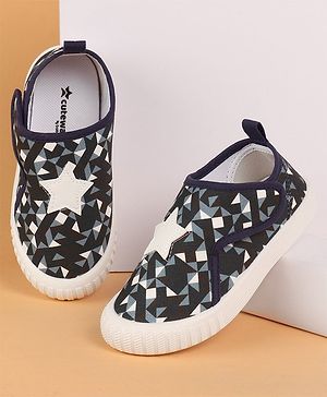 Cute Walk by Babyhug Casual Shoes Star Applique - Navy