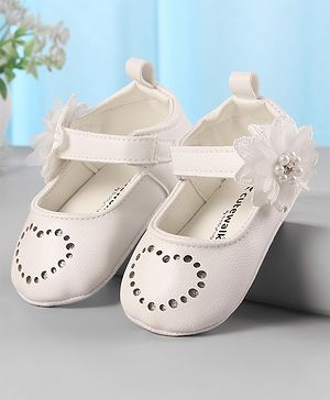 Cute Walk by Babyhug Velcro Closure Floral & Pearl Detailing Ballerina Booties - White