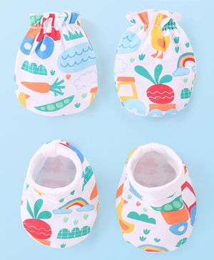 Babyhug 100% Cotton Knit Mittens & Booties Set with Duck Print - White