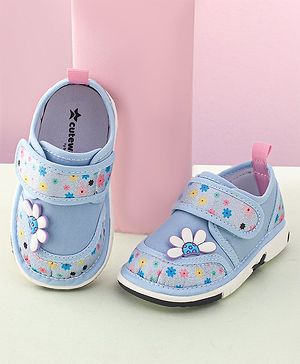 Cute Walk by Babyhug Velcro Closure Casual Shoes With Floral Print & Applique - Blue