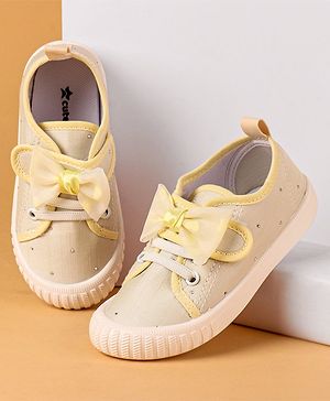 Cute Walk by Babyhug Casual Lace Up Shoes With Bow Applique - Yellow