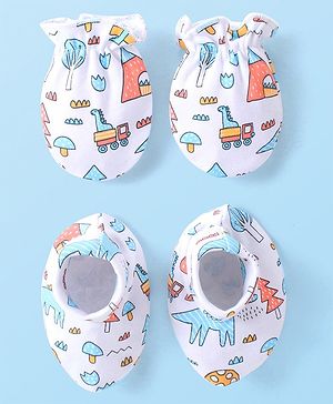 Babyhug 100% Cotton Interlock Knit Dino Printed Mittens & Booties Set - White