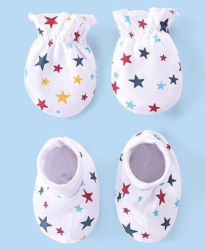 Babyhug 100% Cotton Knit Star Print Mittens and Booties - White