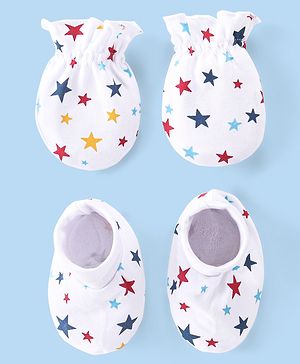 Babyhug 100% Cotton Knit Star Print Mittens and Booties - White