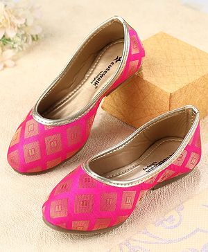 Cute Walk by Babyhug Mojaris - Dark Pink