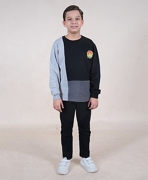 Kiddopanti Fleece Full Sleeves Space Out Patch Designed  Cut & Sew Sweatshirt With Solid Jeans Set - Black