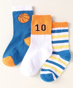 Cute Walk by Babyhug Knit Ankle Length Socks With Basketball Design - White Blue & Orange