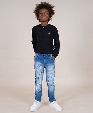 Kiddopanti Cotton Full Sleeves Solid Henley Neck Tee With Denim Jeans - Black & Blue