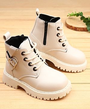 KIDLINGSS Buckle Applique Lace Up High Top Boots - White