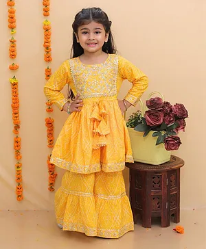 Vastrarth Cotton Three Fourth Sleeves Floral Bandhani Printed & Embroidered Kurta Sharara Set - Yellow