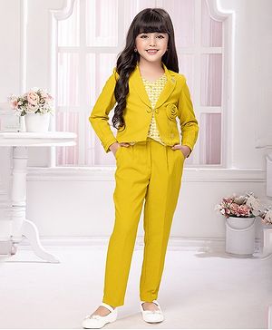 TINY BABY Full Sleeves Floral Applique Detailed Jacket With Coordinating Pant & Houndstooth Printed Top - Yellow