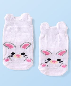 Cutewalk by Babyhug Knit Anti-Bacterial Ankle Length Anti-skid Socks with Bunny Applique - White