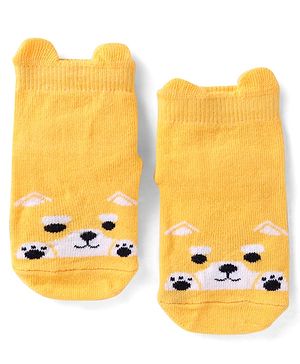 Cutewalk by Babyhug Non Terry Knit Anti-Bacterial Ankle Length Anti-Skid Socks with Animal Applique - Yellow