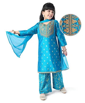EARTHY TOUCH Viscose Woven Three
                              Fourth Sleeves Embroidered & Foil
                              Print Kurta Pallazo Set With Dupatta -
                              Blue