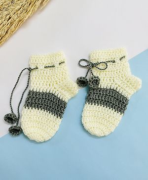 Little Peas Handmade Colour Blocked Socks - Off White & Grey