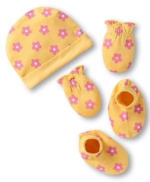 Babyhug 100% Cotton Interlock Knit Cap Mittens & Booties Set With Floral Print Yellow - Diameter 10 cm