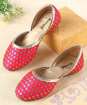 Cute Walk by Babyhug Slip On Mojaris With Sequin Embroidery - Fuchsia